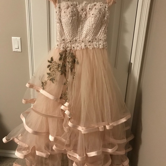 Graduation or reception outfit. - Picture 3 of 3